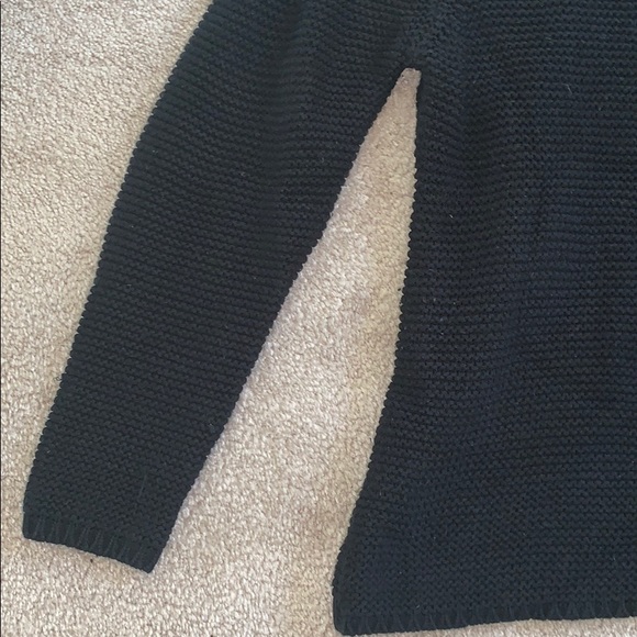 ⭐️3/30$ Black knit sweater - Picture 3 of 3